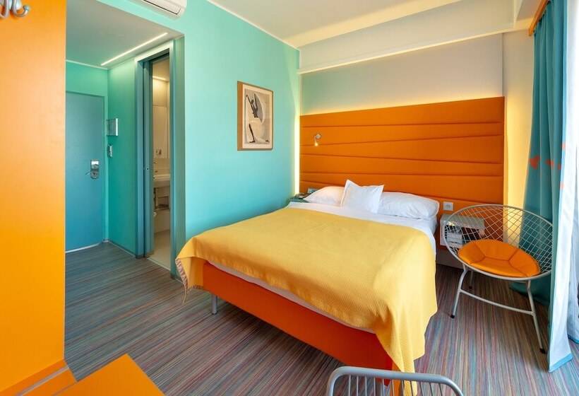 غرفة سوبيريور فردية, Continental