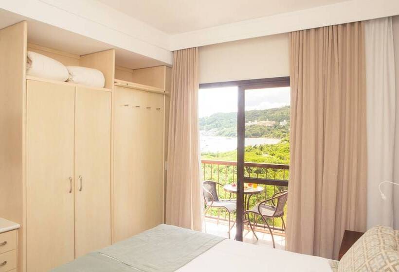 סטודיו דלוקס, Jurerê Beach Village Oficial