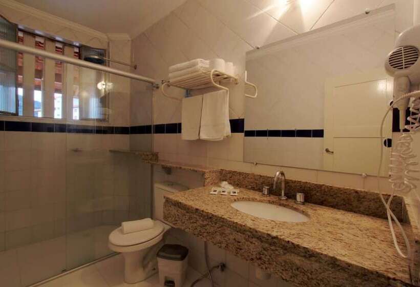 غرفة قياسية ثلاثية, Mantovani