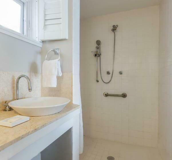 سوئیت 2 خوابه, Peace And Plenty Resort