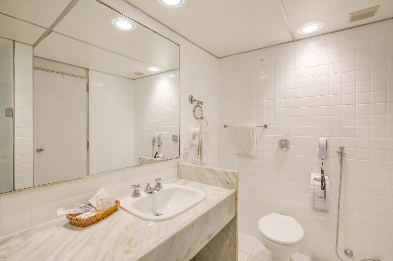 اتاق لوکس چهار تخته, Rio Aeroporto Hotel Galeão