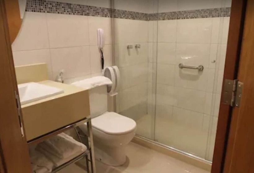 חדר דלוקס לארבעה, Rio Aeroporto Hotel Galeão