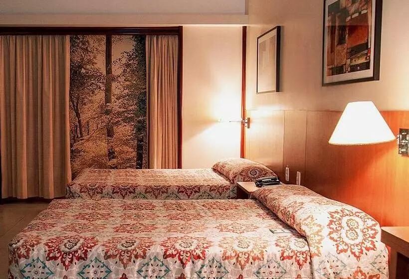 Deluxe Neljän Hengen Huone, Rio Aeroporto Hotel Galeão