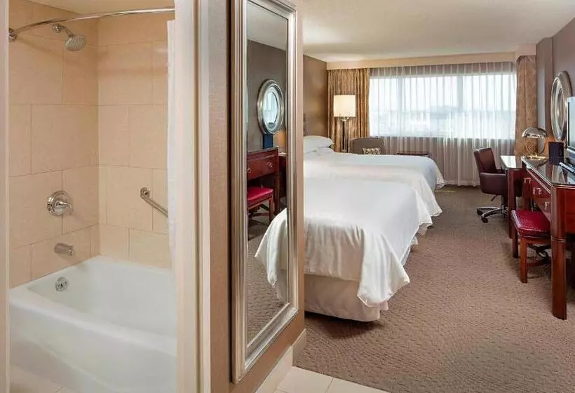 Quarto Clássico Cama Queen, Sheraton Cavalier Calgary