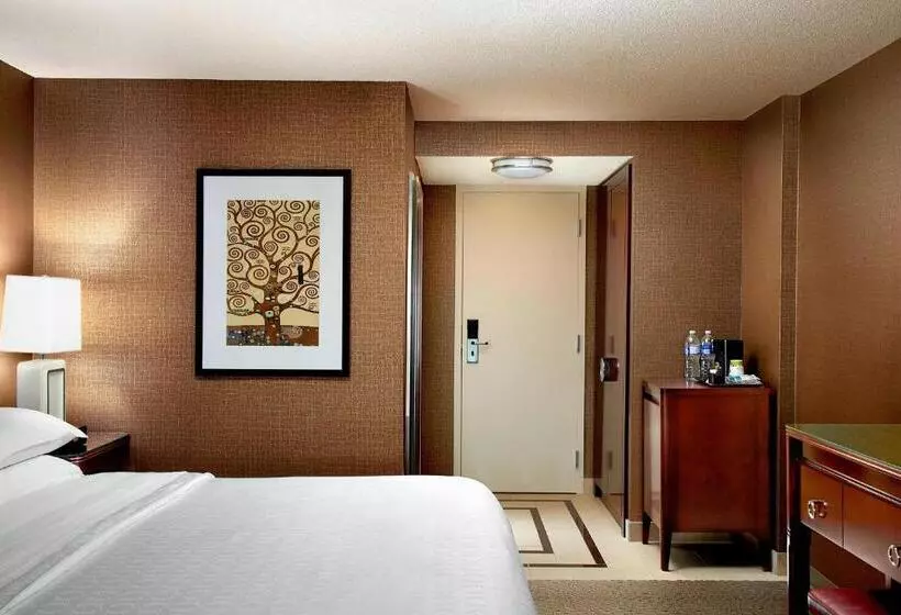Quarto Clássico Cama Queen, Sheraton Cavalier Calgary