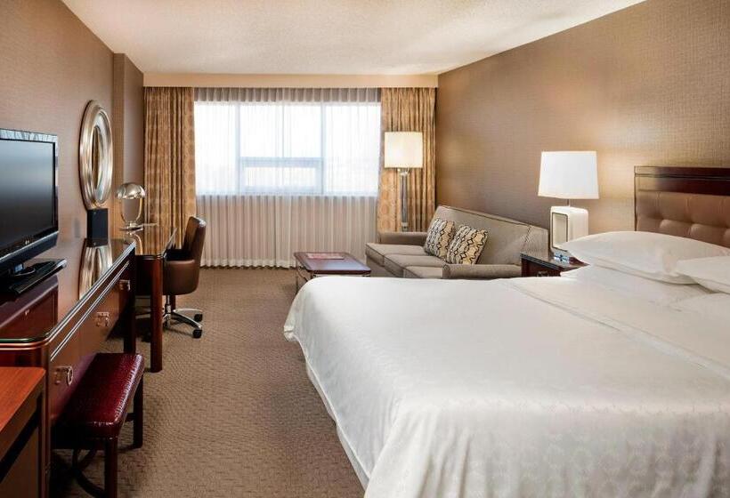クイーンサイズベッドのクラシックルーム, Sheraton Cavalier Calgary