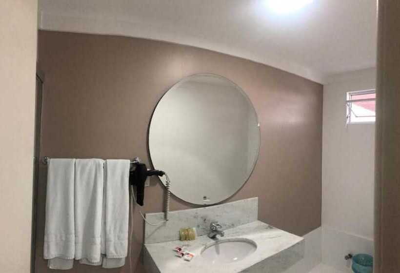 غرفة قياسية, Veneza