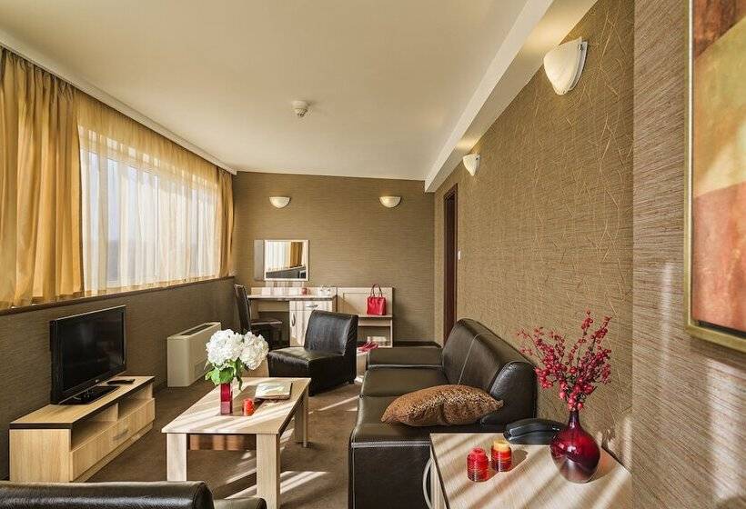 带大床的套房, Park Hotel Moskva