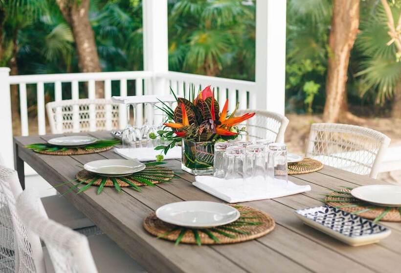 خانه 3 خوابه, Pink Sands Resort