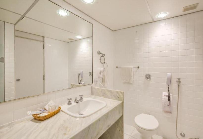 חדר דלוקס לארבעה, Rio Aeroporto Hotel Galeão