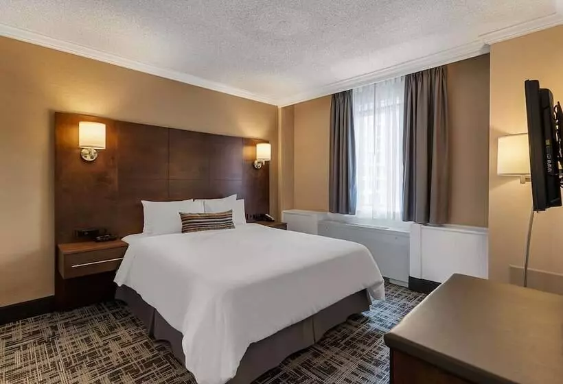 سوییت, Best Western Ville Marie Hotel & Suites