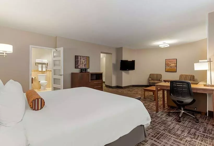 سوییت, Best Western Ville Marie Hotel & Suites