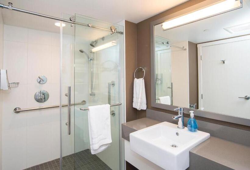 غرفة قياسية, Blue Horizon