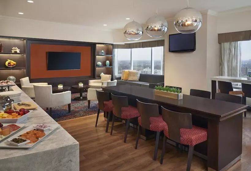 اتاق کلاب, Delta Hotels By Marriott London Armouries