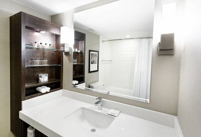 اتاق استاندارد با 2 تخت دوبل, Delta Hotels By Marriott Quebec