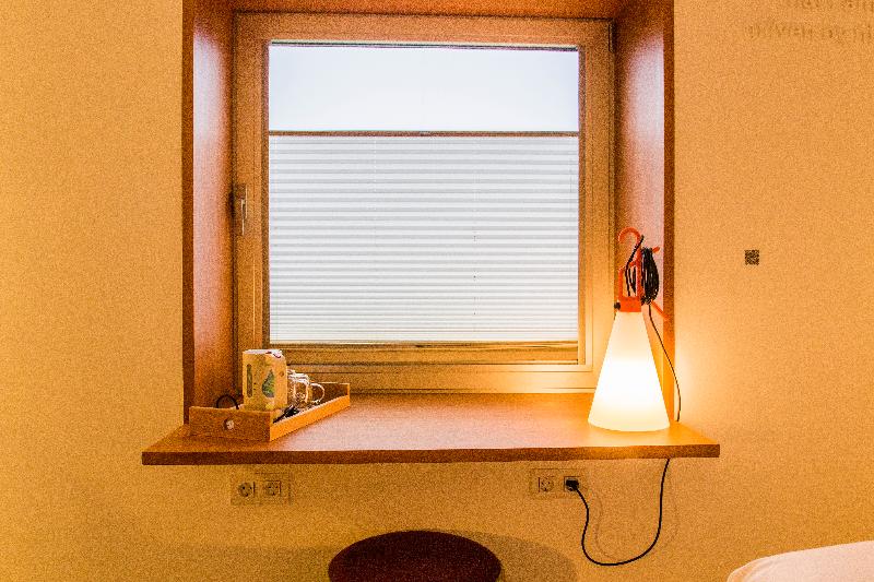 اتاق استاندارد با تخت بزرگ, Delta Hotels By Marriott Quebec