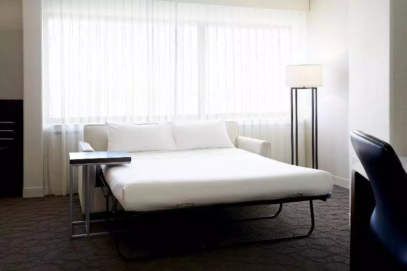 キングサイズベッドのデラックスルーム, Delta Hotels By Marriott Quebec