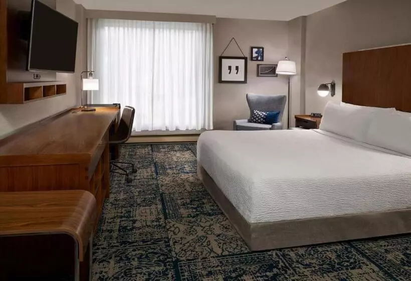 اتاق کلاسیک با تخت دونفره, Four Points By Sheraton Hotel & Conference Centre Gatineau Ottawa