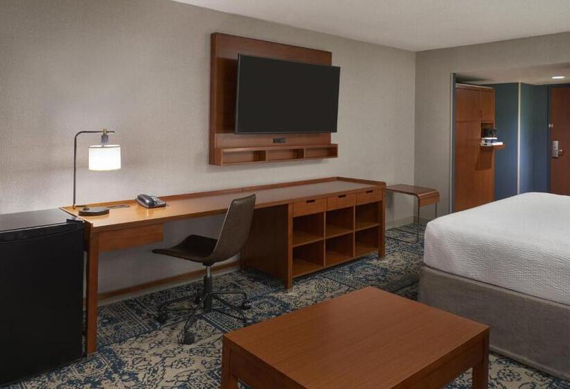 غرفة كلاسيكية سرير كينج, Four Points By Sheraton Hotel & Conference Centre Gatineau Ottawa