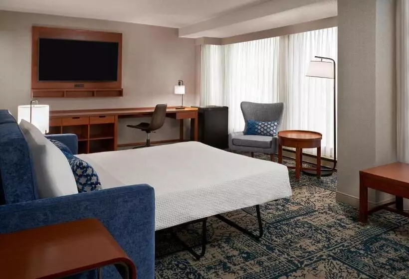 اتاق لوکس, Four Points By Sheraton Hotel & Conference Centre Gatineau Ottawa