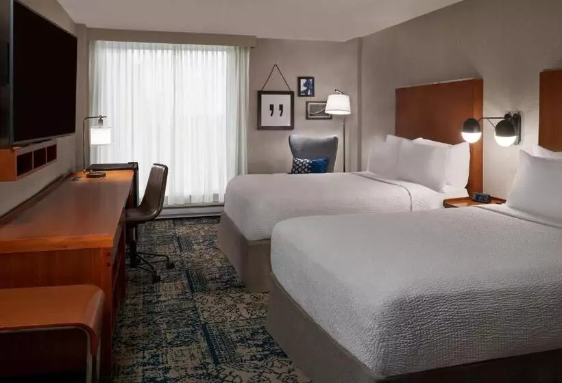 اتاق لوکس, Four Points By Sheraton Hotel & Conference Centre Gatineau Ottawa