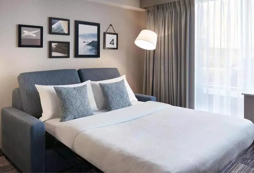 Juniorsviitti King-vuode, Four Points By Sheraton Point Edward Sarnia