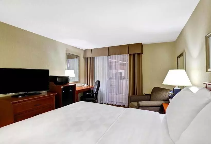プレミアムルーム, Holiday Inn Laval Montreal, An Ihg