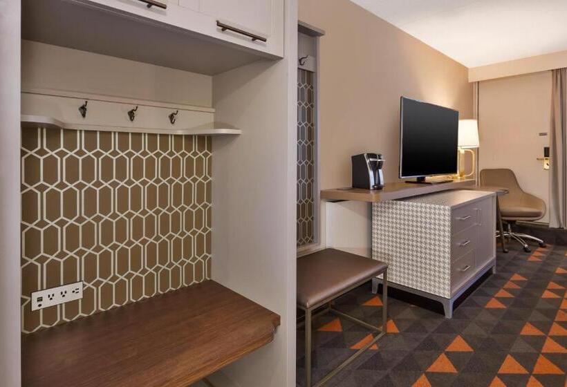 キングサイズベッドのスタンダードルーム, Holiday Inn St Johns, An Ihg