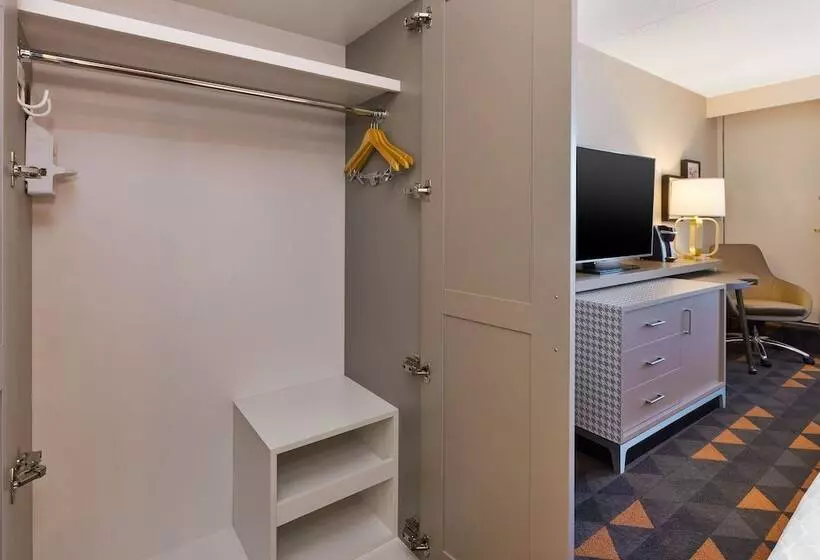 اتاق استاندارد, Holiday Inn St Johns, An Ihg