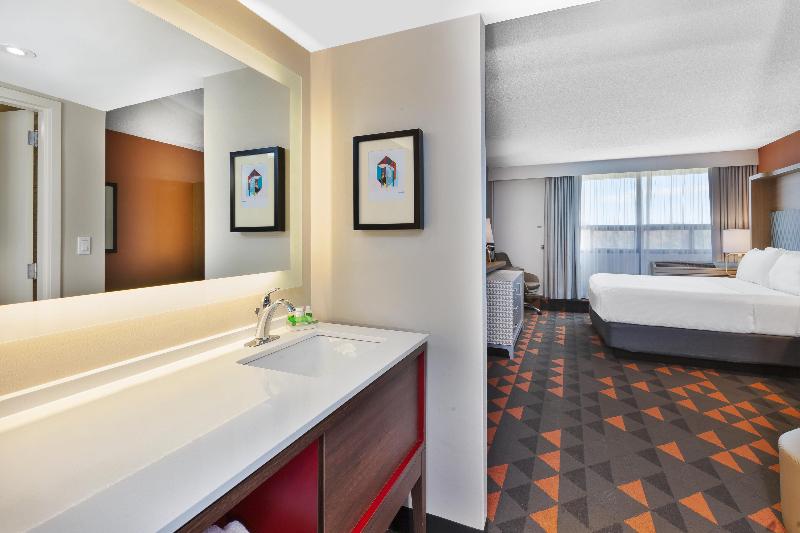 キングサイズベッドのスタンダードルーム, Holiday Inn St Johns, An Ihg
