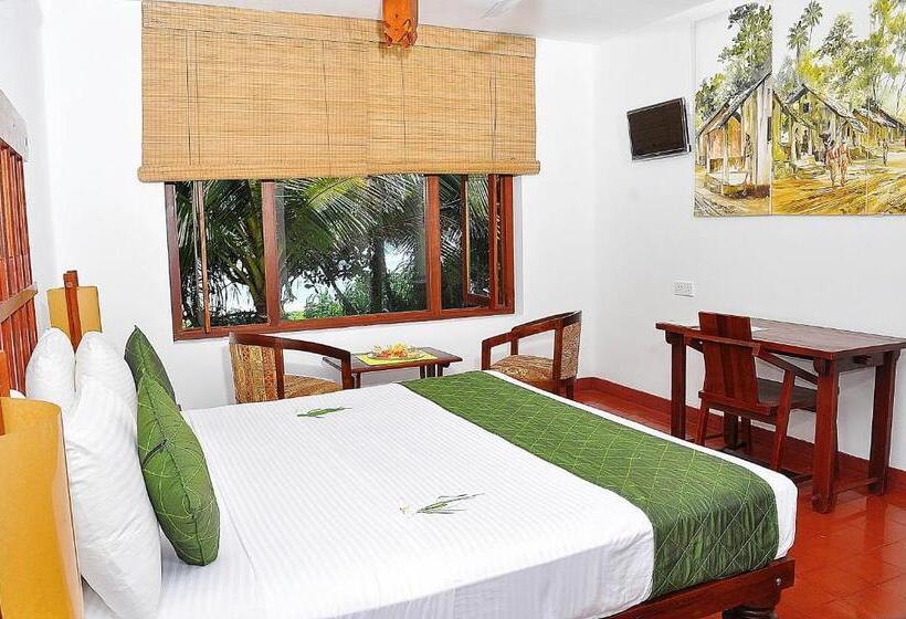 Трехместный Номер Deluxe, Koggala Beach