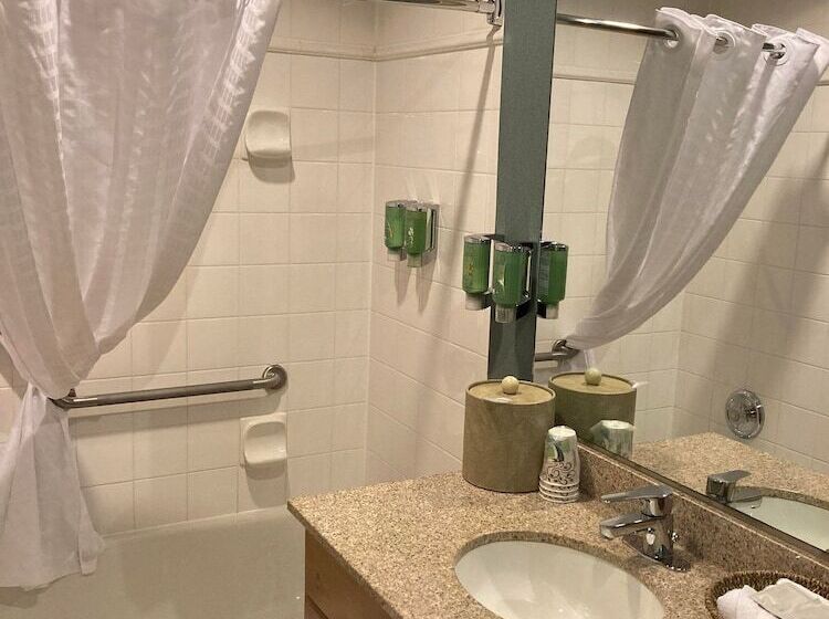 חדר אקונומי, Lake Louise Inn