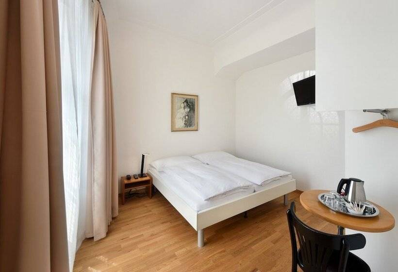 Четырехместный Номер Стандарт, National Bern