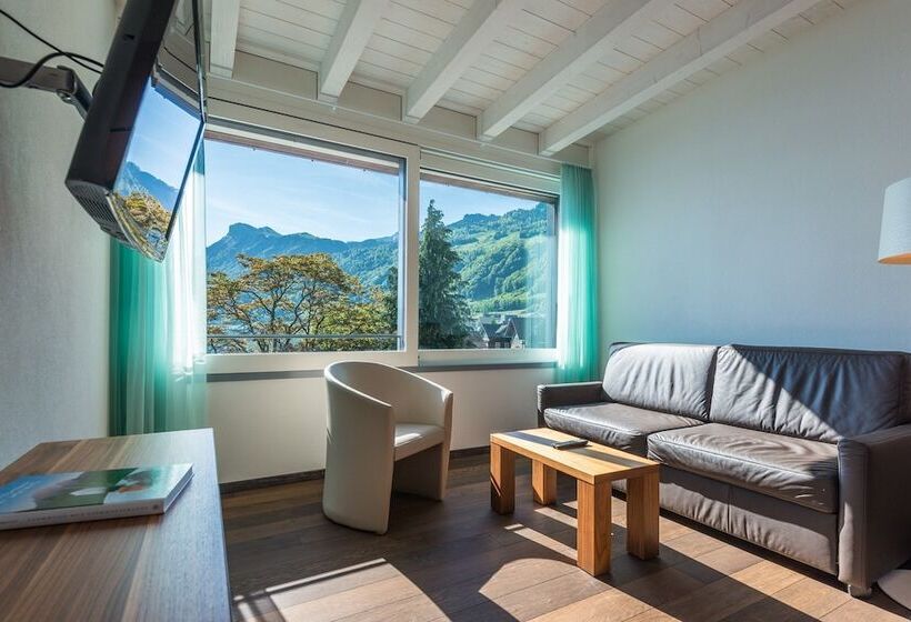 جناح, Superior Hotel Nidwaldnerhof