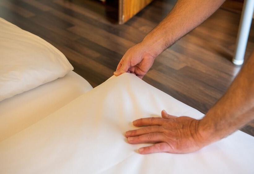 4인용 스탠다드 룸, Restaurant Goldener Schlussel