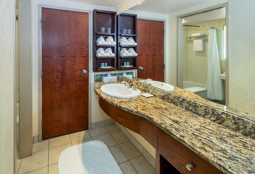 חדר פרמיום, Royal Canadian Lodge