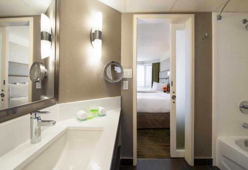 标准间, Saskatoon Inn & Conference Centre