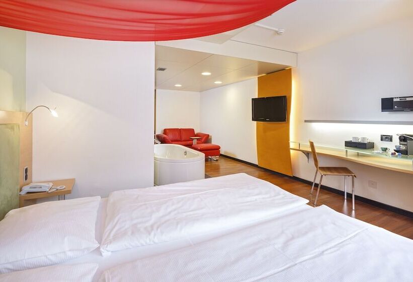 デラックスルーム, Ramada By Wyndham Baden Hotel Du Parc