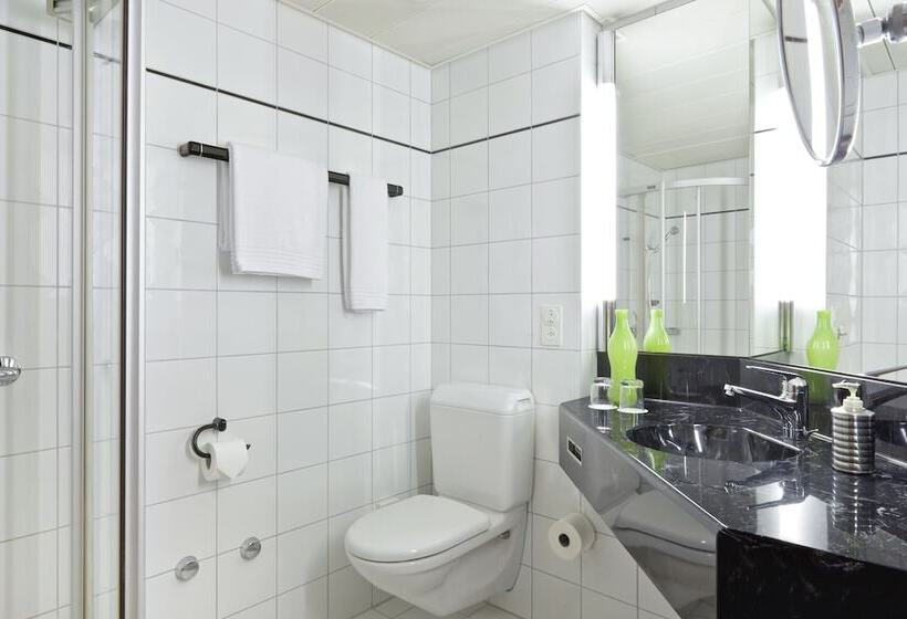 コンフォートルーム, Ramada By Wyndham Baden Hotel Du Parc