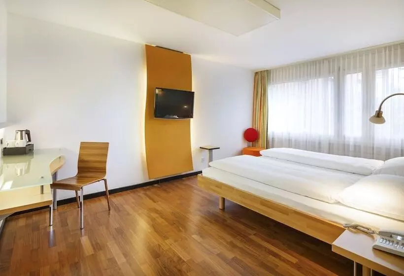コンフォートルーム, Ramada By Wyndham Baden Hotel Du Parc
