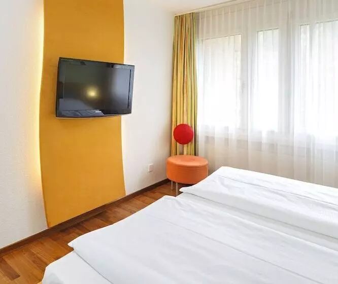 コンフォートルーム, Ramada By Wyndham Baden Hotel Du Parc