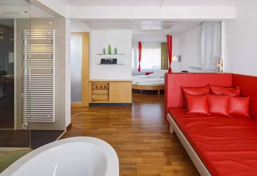 ジュニアスイート, Ramada By Wyndham Baden Hotel Du Parc