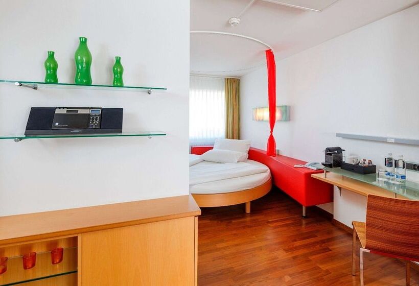 Полулюкс, Ramada By Wyndham Baden Hotel Du Parc