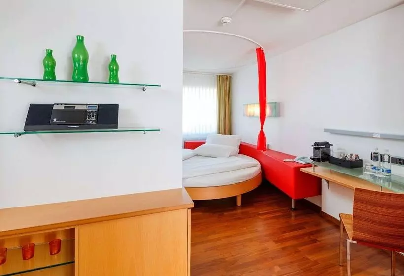 ジュニアスイート, Ramada By Wyndham Baden Hotel Du Parc