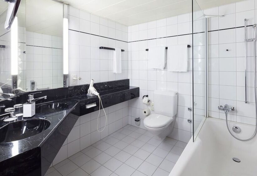 Номер Комфорт, Ramada By Wyndham Baden Hotel Du Parc