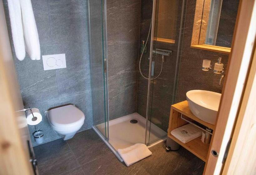 Номер Стандарт Индивидуальный, Tödiblick