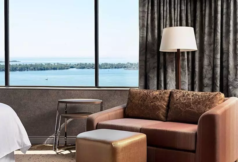 ダブルベッドのスタンダードスタジオ, The Westin Harbour Castle, Toronto