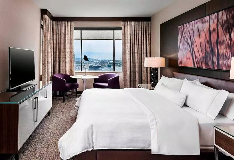 スイート, The Westin Harbour Castle, Toronto