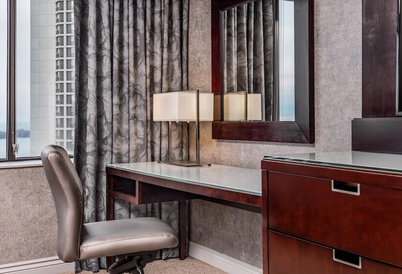 חדר סטנדרט מיטה זוגית, The Westin Harbour Castle, Toronto
