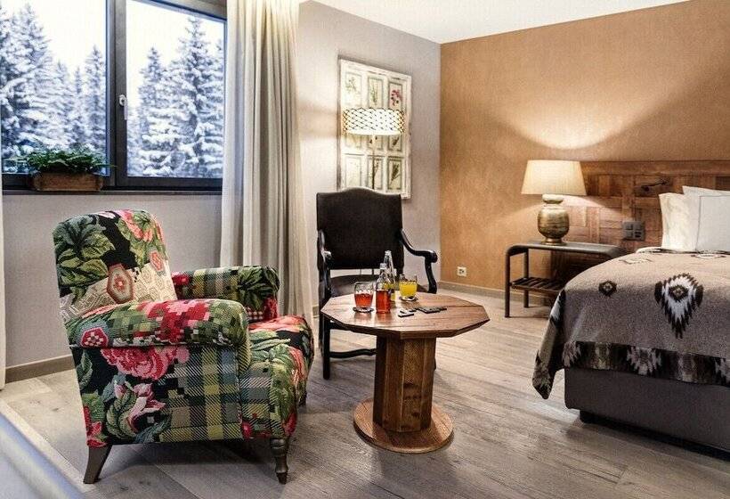 Номер Стандарт с Балконом, Valsana Hotel Arosa   Small Luxury